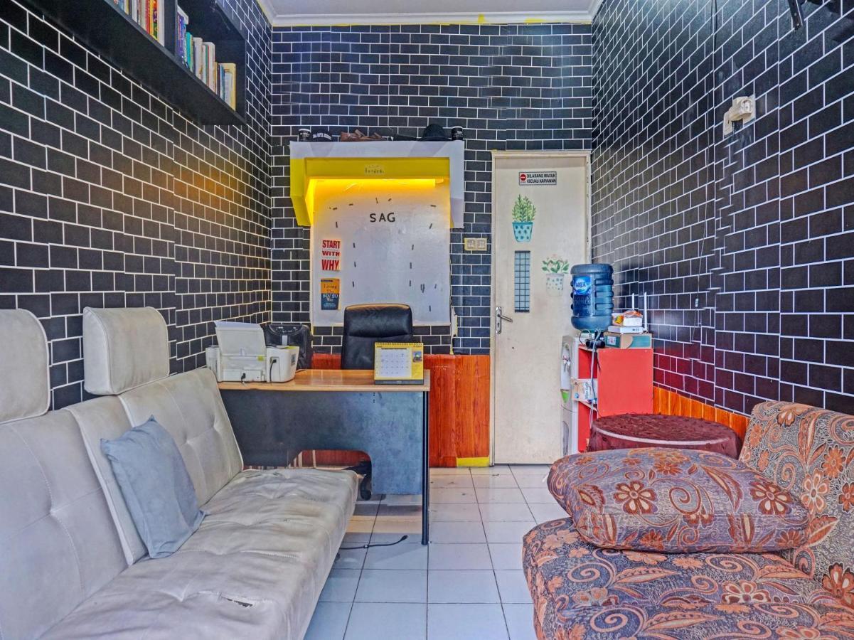 Hôtel Oyo 91420 S&A Collection à Jakarta Extérieur photo